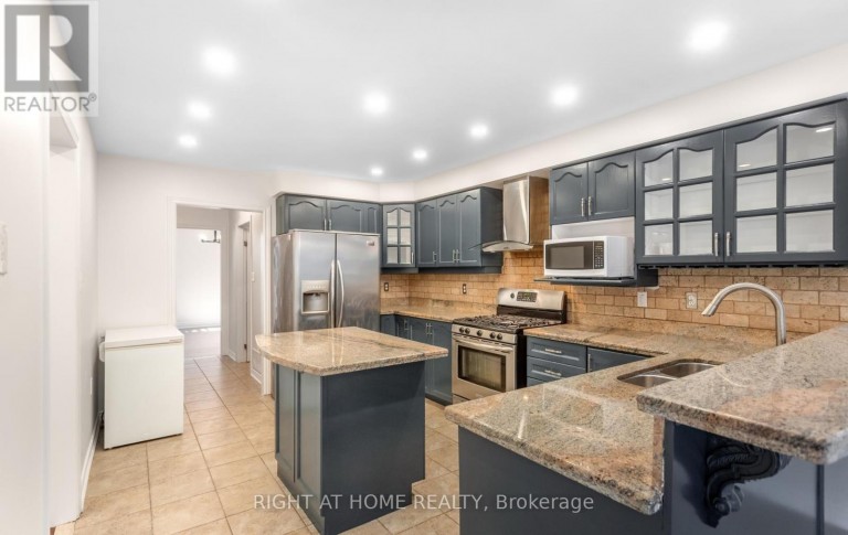 5994 TWEED COURT, Mississauga (Central Erin Mills), Ontario, L5M5S6