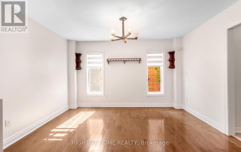5994 TWEED COURT, Mississauga (Central Erin Mills), Ontario, L5M5S6