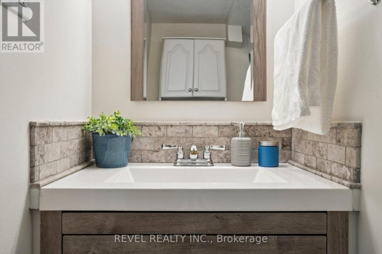 317 REXFORD DRIVE, Hamilton (Randall), Ontario, L8W1W2