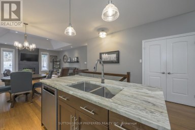 21 CAVERHILL CRESCENT Middlesex Centre (Komoka) Ontario photo 12