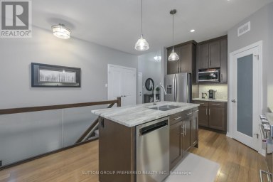 21 CAVERHILL CRESCENT Middlesex Centre (Komoka) Ontario photo 14