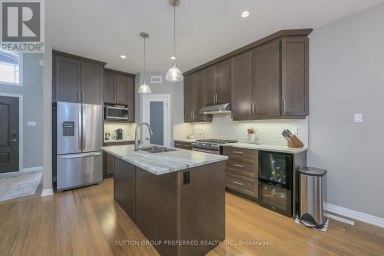 21 CAVERHILL CRESCENT Middlesex Centre (Komoka) Ontario photo 15