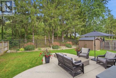 21 CAVERHILL CRESCENT Middlesex Centre (Komoka) Ontario photo 38