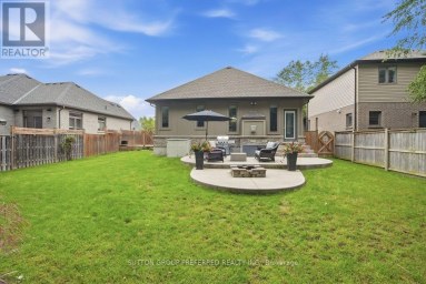 21 CAVERHILL CRESCENT Middlesex Centre (Komoka) Ontario photo 44