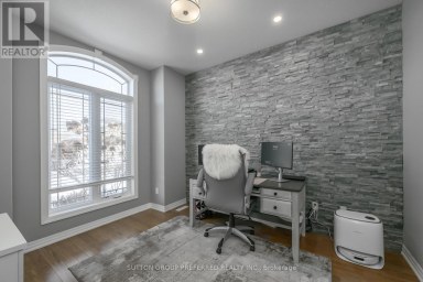 21 CAVERHILL CRESCENT Middlesex Centre (Komoka) Ontario photo 8