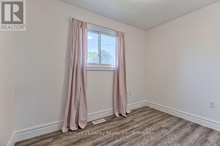 785 EIGHTH STREET, Renfrew, Ontario, K7V1B5