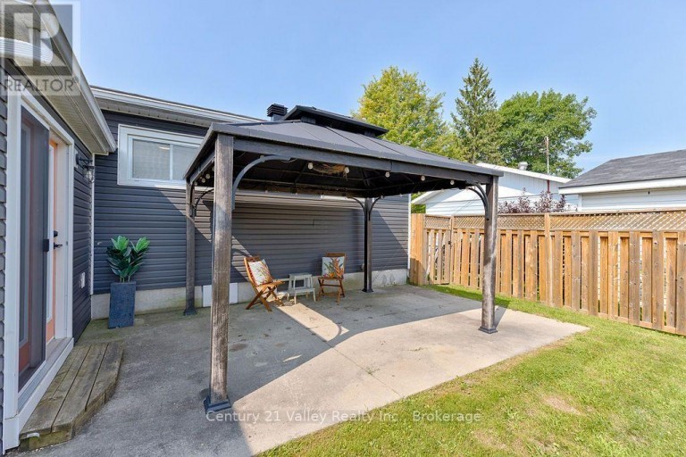 785 EIGHTH STREET, Renfrew, Ontario, K7V1B5