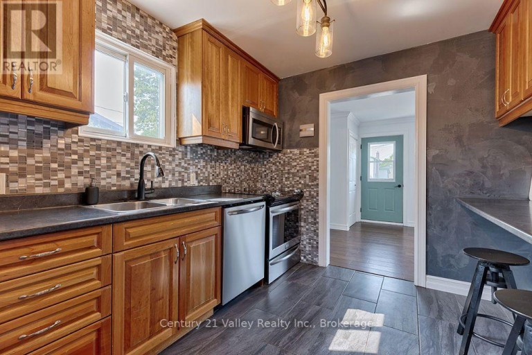 785 EIGHTH STREET, Renfrew, Ontario, K7V1B5