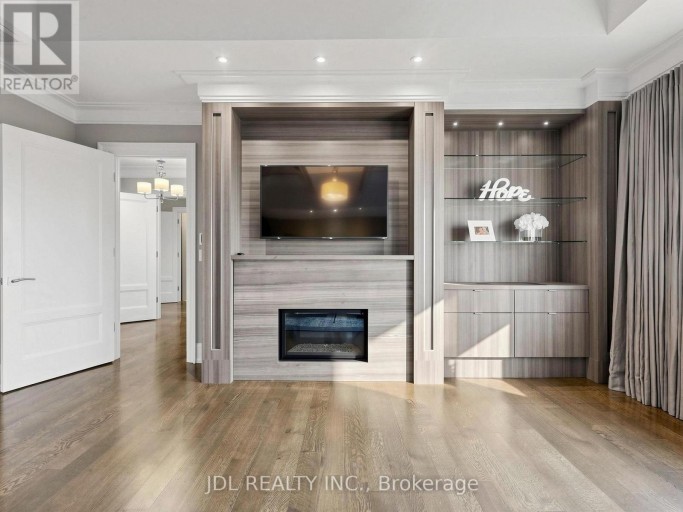 105 ARJAY CRESCENT, Toronto (Bridle Path-Sunnybrook-York Mills), Ontario, M2L1C6
