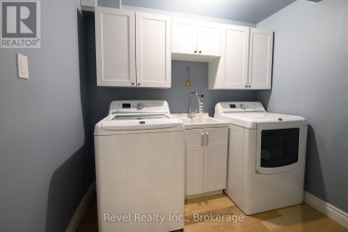 24 DANCE STREET Collingwood Ontario photo 20