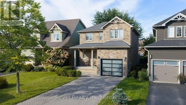24 DANCE STREET Collingwood Ontario photo 24