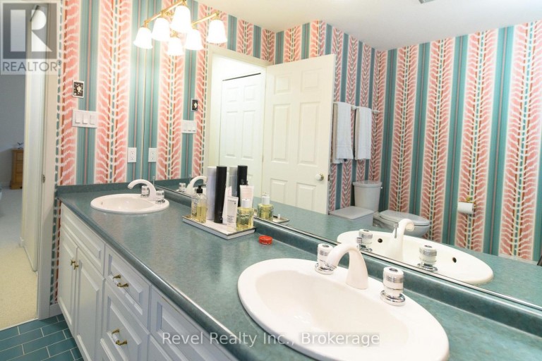 150 WYANDOT COURT, Blue Mountains, Ontario, L9Y0S4