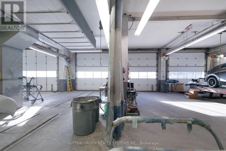 25 & 29 MILFORD AVENUE, Toronto (Brookhaven-Amesbury), Ontario, M6M2W1