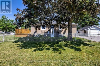 42 THORNCROFT CRESCENT Ajax (South East) Ontario photo 1