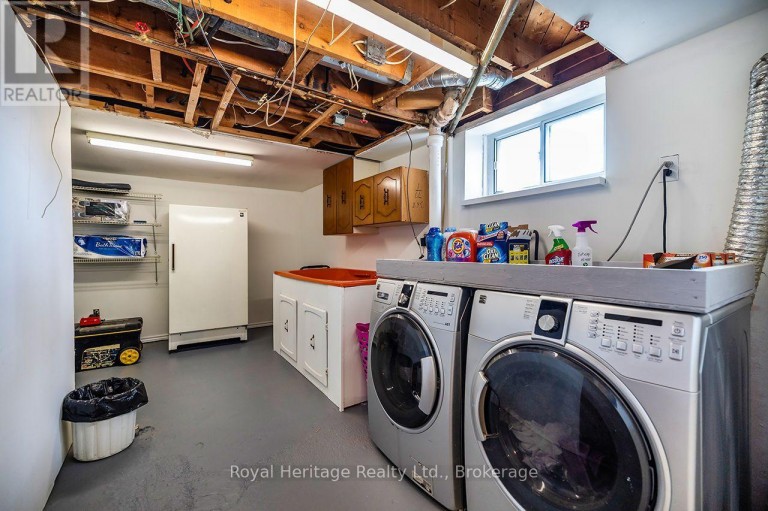 42 THORNCROFT CRESCENT, Ajax (South East), Ontario, L1S2S2