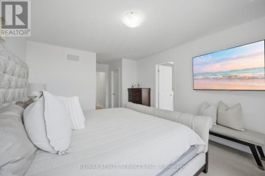274 CARNWITH DRIVE E Whitby (Brooklin) Ontario photo 24