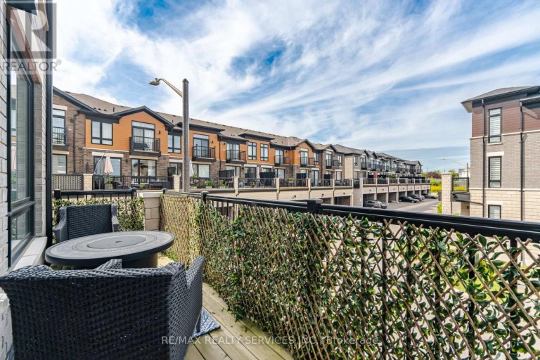274 CARNWITH DRIVE E, Whitby (Brooklin), Ontario, L1M0M3