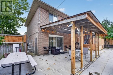 166 GUILDWOOD PARKWAY Toronto (Guildwood) Ontario photo 32