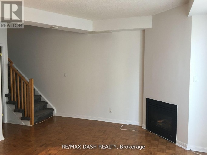 535 - 36 STADIUM ROAD, Toronto (Niagara), Ontario, M5V3P4