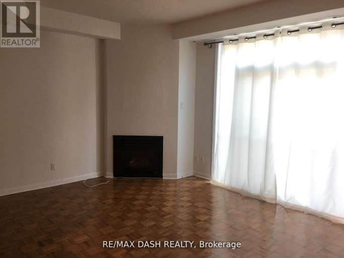 535 - 36 STADIUM ROAD, Toronto (Niagara), Ontario, M5V3P4