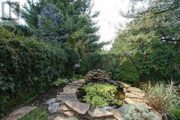 153 NIAGARA DRIVE, Oshawa (Samac), Ontario, L1G8A6