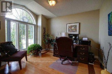 MAIN LEVEL - 153 NIAGARA DRIVE Oshawa (Samac) Ontario photo 4