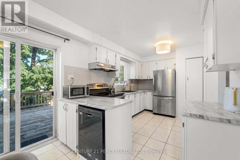 98 DOREEN CRESCENT, Clarington (Bowmanville), Ontario, L1C3W8