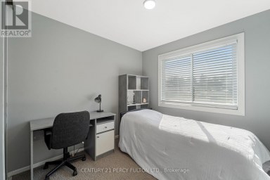 98 DOREEN CRESCENT Clarington (Bowmanville) Ontario photo 15