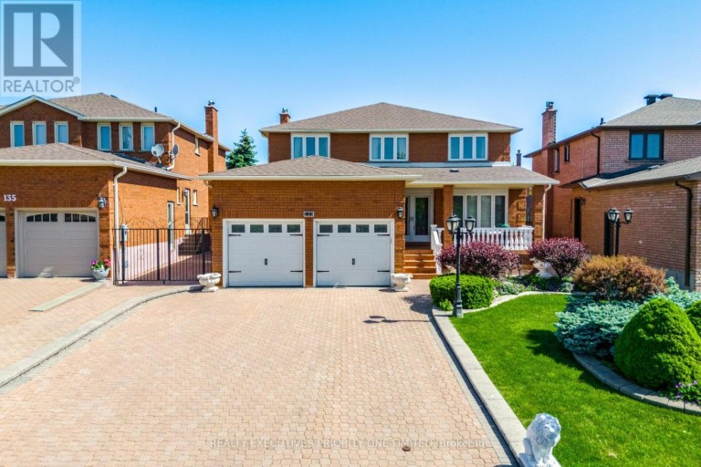 139 JADE CRESCENT, Vaughan (West Woodbridge), Ontario, L4L6M1