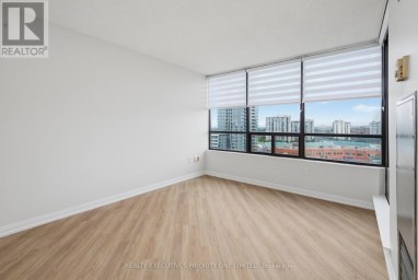 1501 - 7460 BATHURST STREET Vaughan (Brownridge) Ontario photo 12