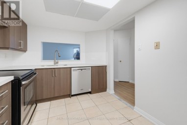 1501 - 7460 BATHURST STREET Vaughan (Brownridge) Ontario photo 15