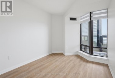 1501 - 7460 BATHURST STREET Vaughan (Brownridge) Ontario photo 22