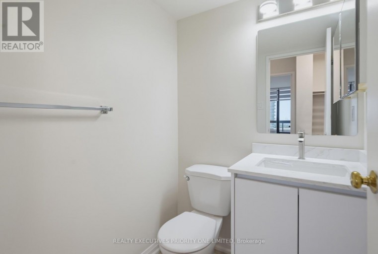1501 - 7460 BATHURST STREET, Vaughan (Brownridge), Ontario, L4J7K9