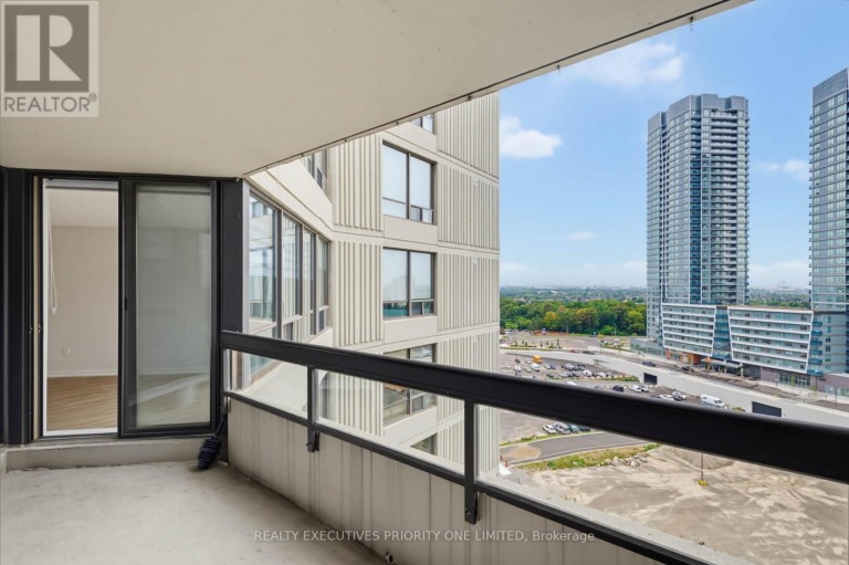 1501 - 7460 BATHURST STREET, Vaughan (Brownridge), Ontario, L4J7K9