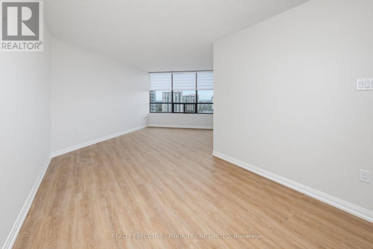 1501 - 7460 BATHURST STREET, Vaughan (Brownridge), Ontario, L4J7K9