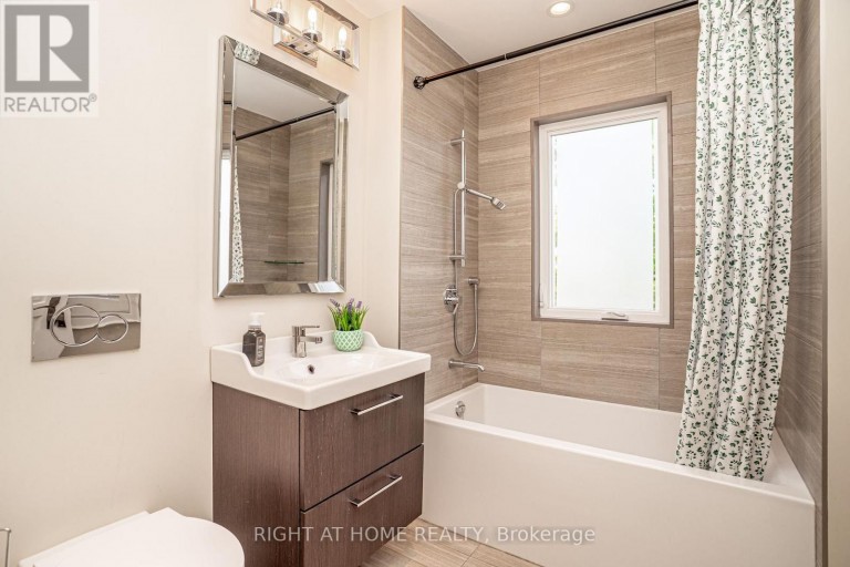 1479 BRIARWOOD CRESCENT, Oakville (MO Morrison), Ontario, L6J2S8