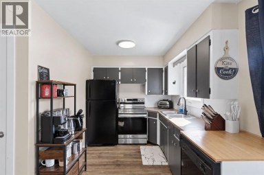3103 41 Street SW Calgary Alberta photo 11
