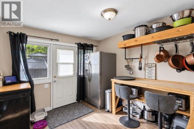 3103 41 Street SW Calgary Alberta photo 12