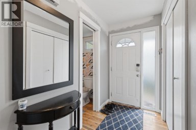 3103 41 Street SW Calgary Alberta photo 4