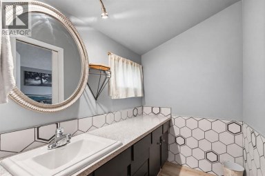 3101 41 Street SW Calgary Alberta photo 22