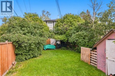 3101 41 Street SW Calgary Alberta photo 32