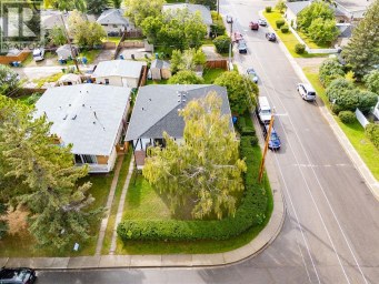 3101 41 Street SW Calgary Alberta photo 34
