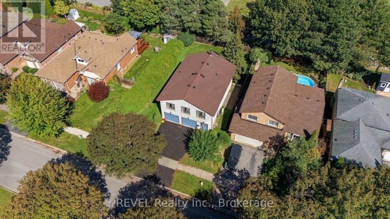 123 ARDWICK STREET, Whitby (Blue Grass Meadows), Ontario, L1N8A2