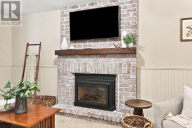 123 ERICKSON DRIVE Whitby (Blue Grass Meadows) Ontario photo 12