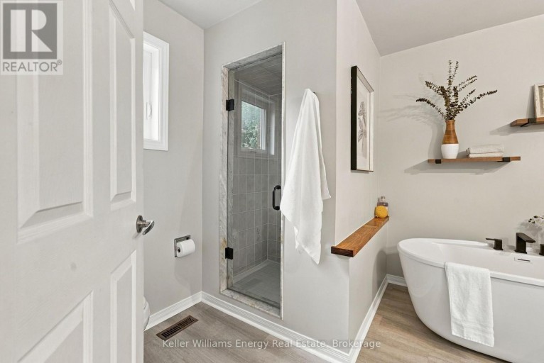 123 ERICKSON DRIVE, Whitby (Blue Grass Meadows), Ontario, L1N8Z4