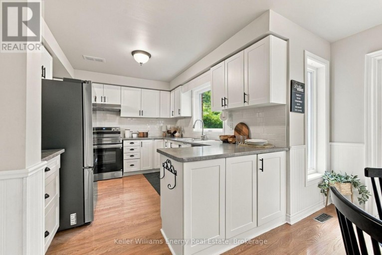 123 ERICKSON DRIVE, Whitby (Blue Grass Meadows), Ontario, L1N8Z4