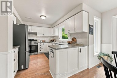 123 ERICKSON DRIVE Whitby (Blue Grass Meadows) Ontario photo 4