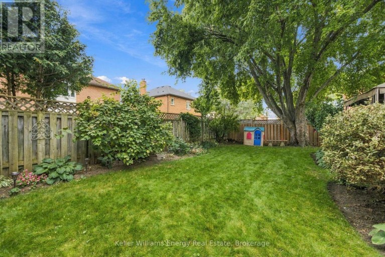 123 ERICKSON DRIVE, Whitby (Blue Grass Meadows), Ontario, L1N8Z4
