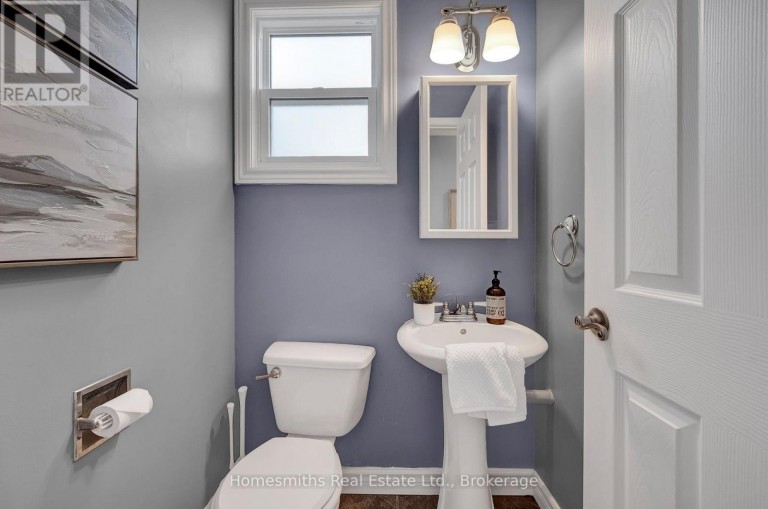 3 THOMAS STREET, Oshawa (Lakeview), Ontario, L1H3W6