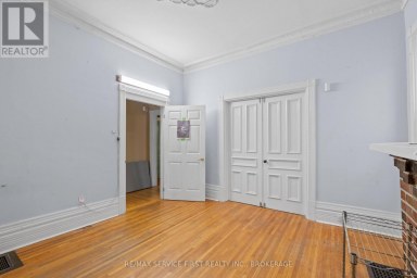392 ALFRED STREET, Kingston (East Of Sir John A. Blvd) Ontario